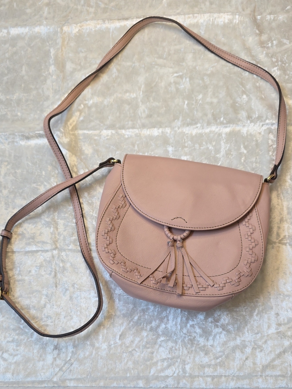 NWOT Tignanello Blush Pink Leather Crossbody Saddle Bag with Tassel Detail